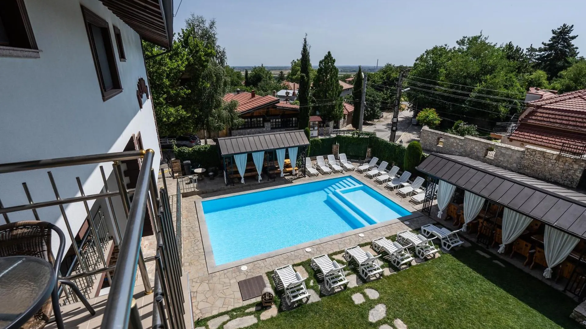 Family Hotel Bunara Brestnik 2*,  Bulgaria